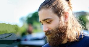 Os 15 tipos de barbas mais lisonjeiras (com fotos)


