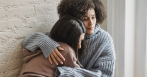 Como ajudar um familiar ou amigo com problemas de ansiedade